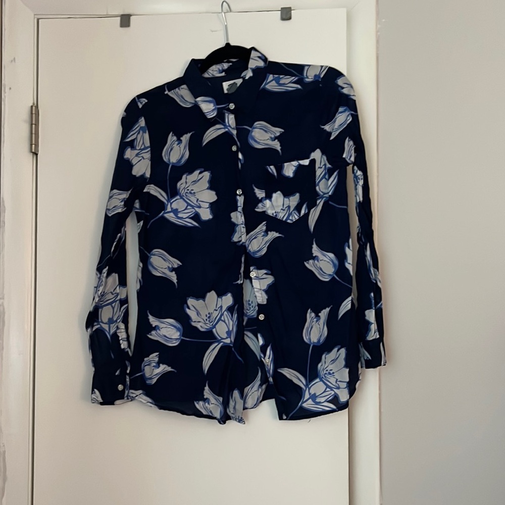 Floral button down with left chest pocket